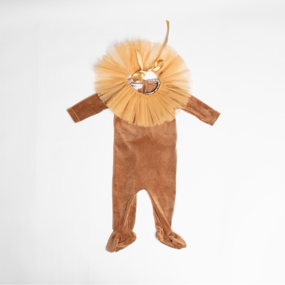 Baby Lion Tulle and Velour DIY Costume